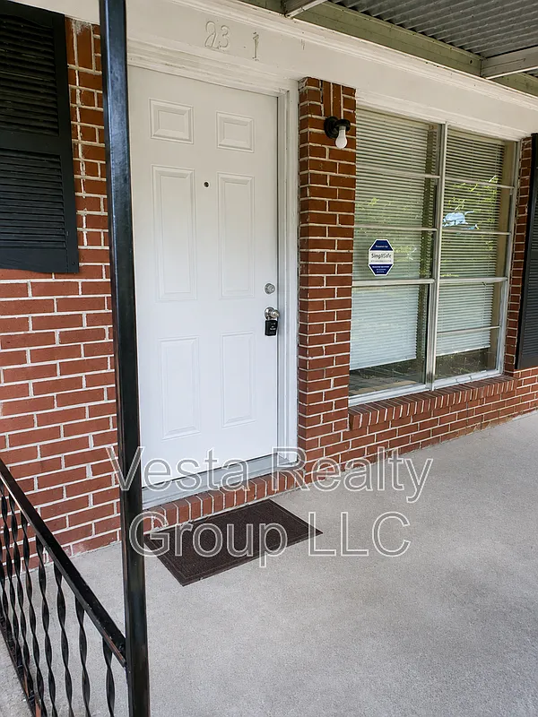 3 bed, 2.0 bath, 1034 sqft, $1,500 — Photo 2