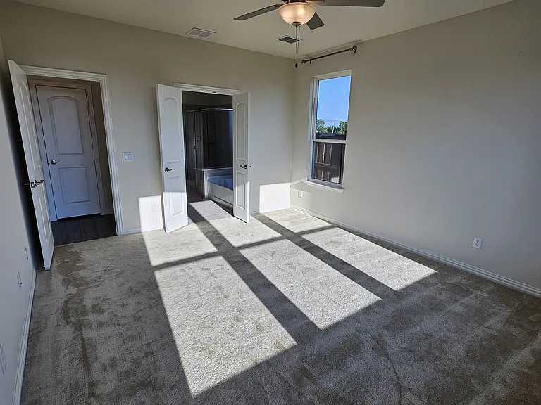2038 Celebration Ln — Photo 14