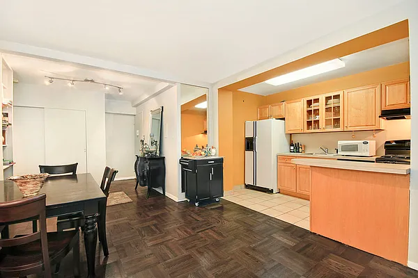 Sold by Corcoran | media 7