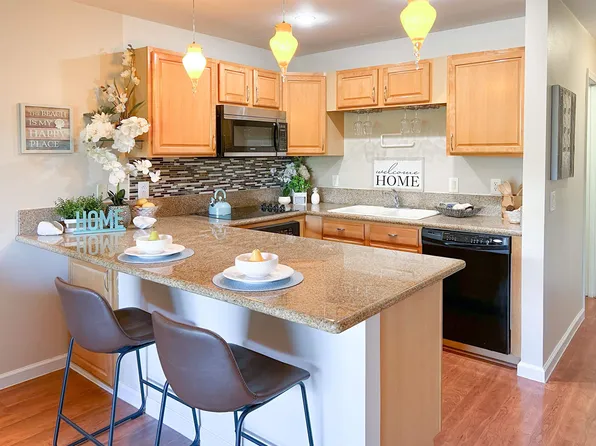 3740 Lower Honoapiilani Rd APT F307, Lahaina, HI 96761