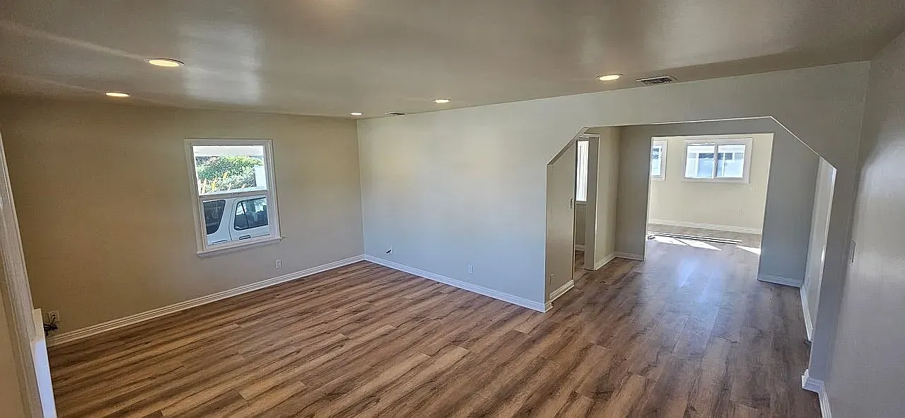 3 bed, 1400 sqft, $4,500 — Photo 1