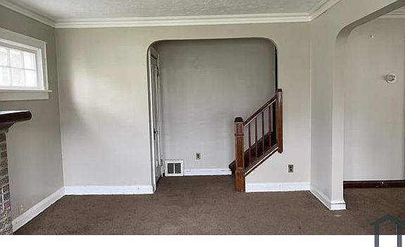 2nd image of 13718 Thornhurst Ave