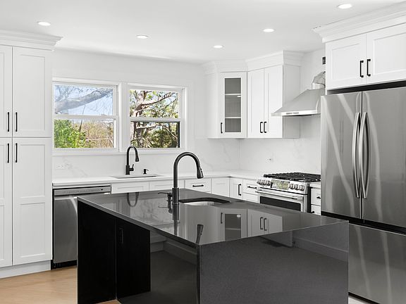 4th image of 5 Valley Rd