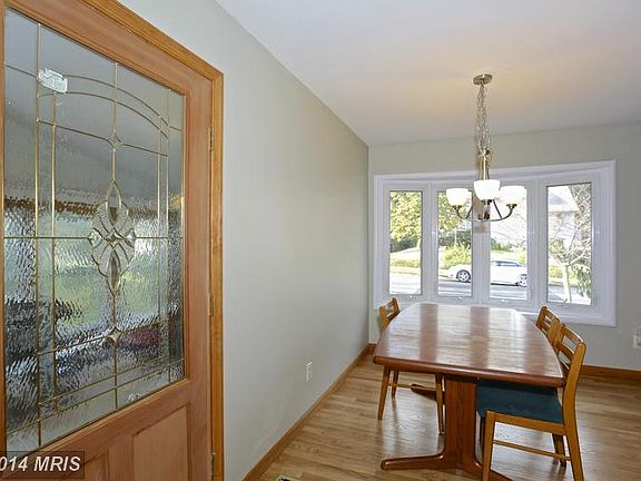 2nd image of 817 Crothers Ln