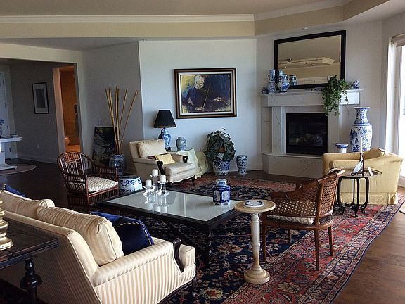 3rd image of 28 Porto Mar Unit 602