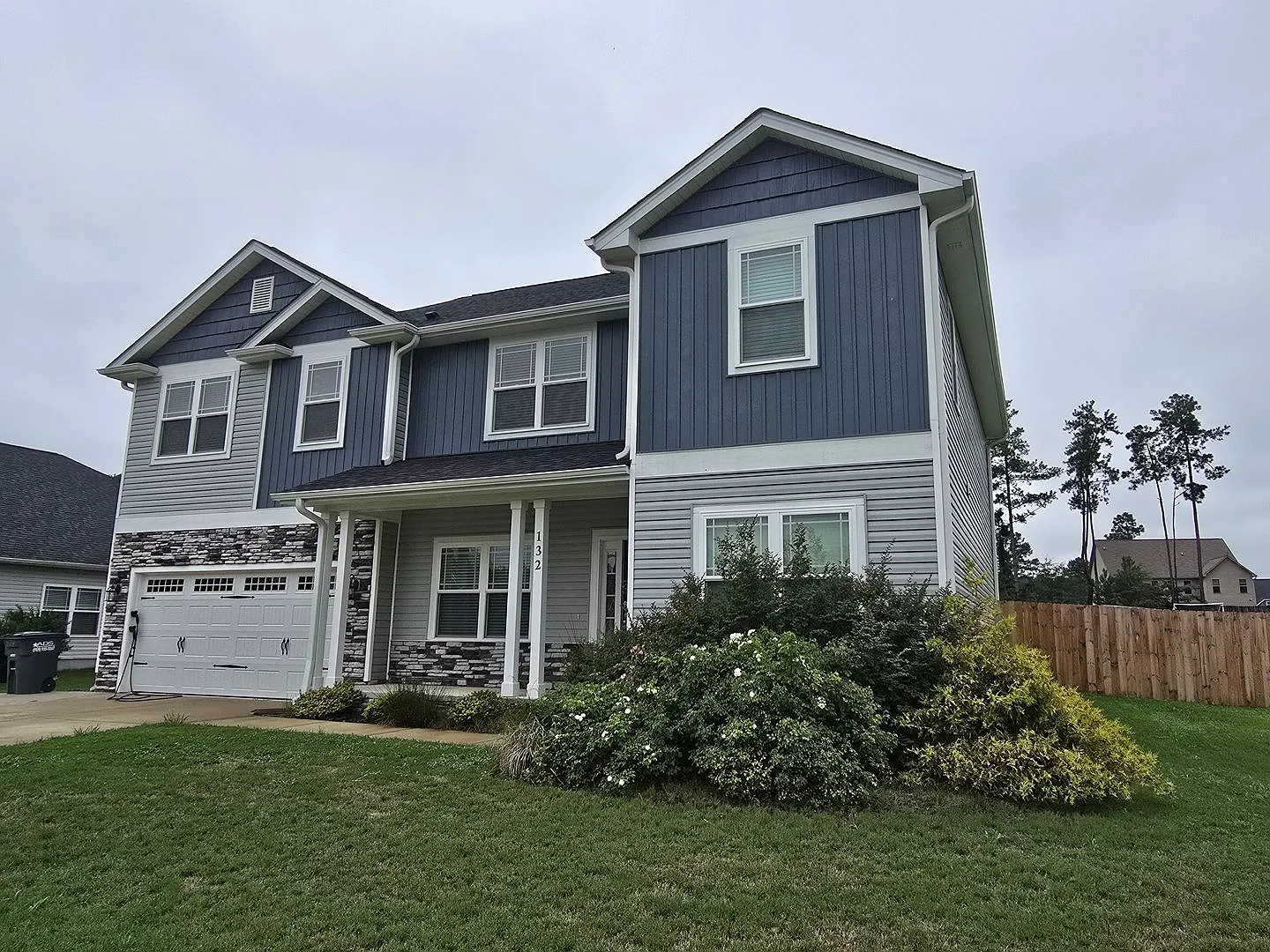 New Listing!! — Photo 1