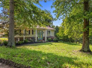 564 Bowles Dodson Rd, Red House, WV 25168