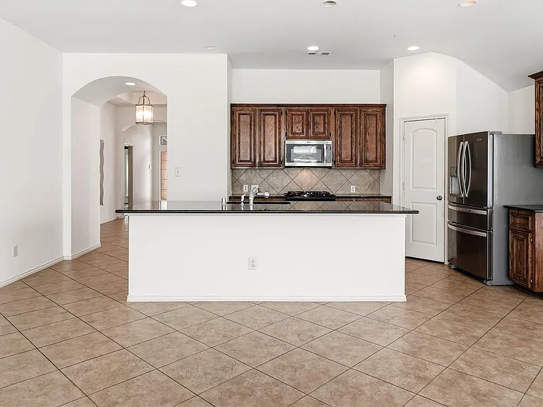 3802 Windmill Links Dr — Photo 8