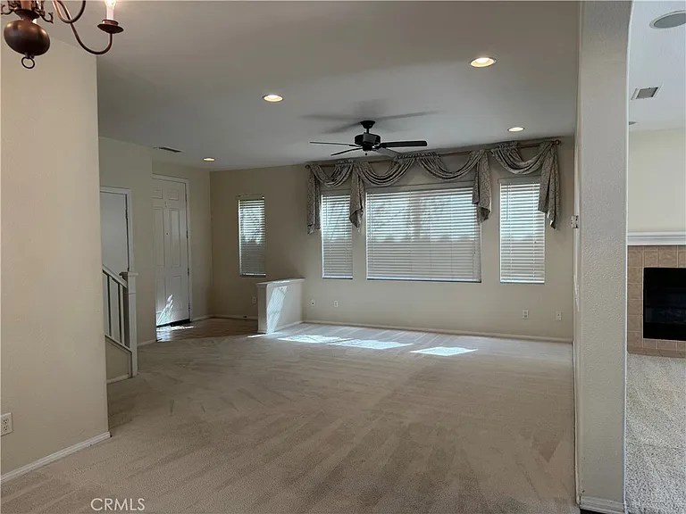 32585 Winterberry Ln — Photo 5