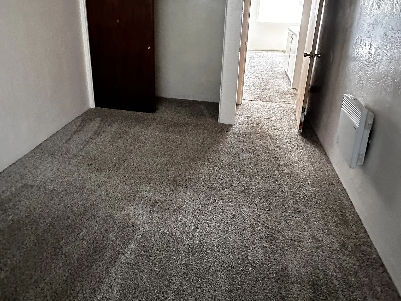 2 bed, 1.0 bath, 617 sqft, $1,100 — Photo 4