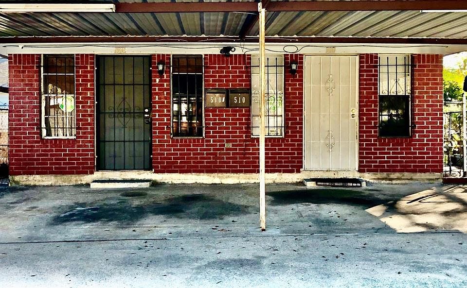 Covered carport for convenience right at the front door!