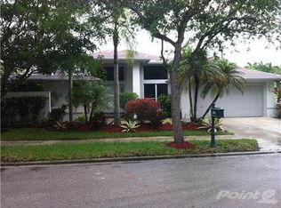 805 Hampton Ct, Weston, FL 33326