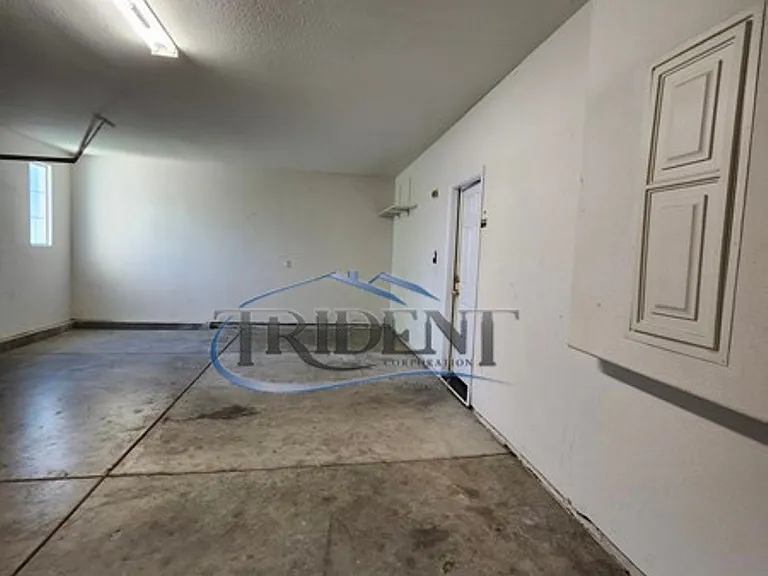 1038 Zanes Dr — Photo 17