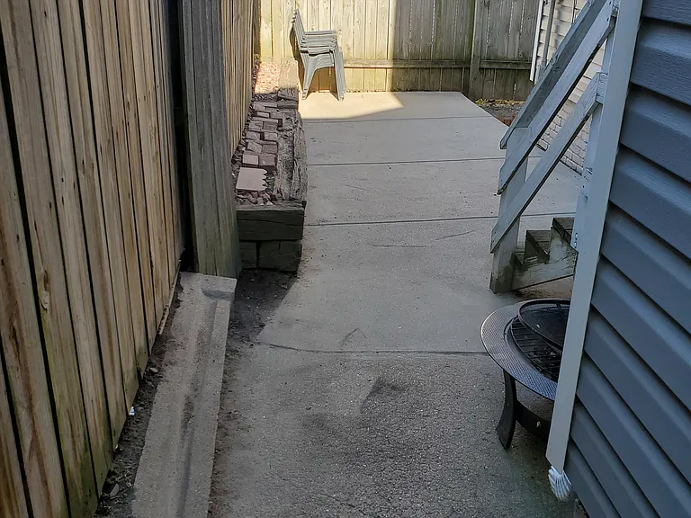 3558 Jones St — Photo 32