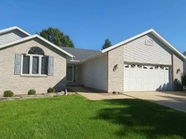 1025 Appaloosa Dr, Freeport, IL 61032