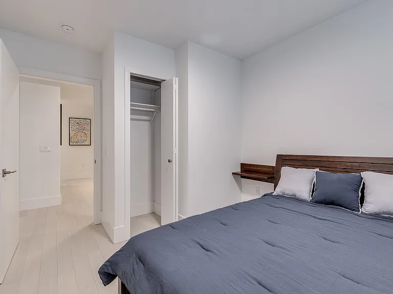 1425 Haro St #104 — Photo 19