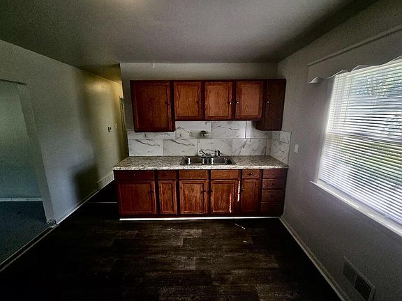 4th image of 5280 North 65th STREET
