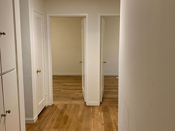 4th image of 972 McCue Ave