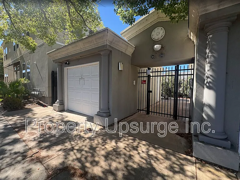 140 N 6th St — Photo 16