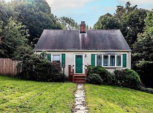 15 Val Dr, Stratford, CT 06614