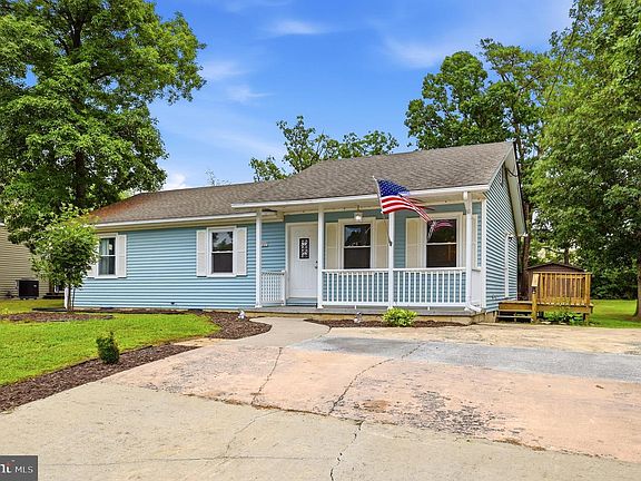 4th image of 107 Grove Ct