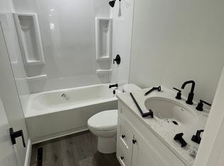 5040 Wake Robin Rd, Mentor, OH 44060