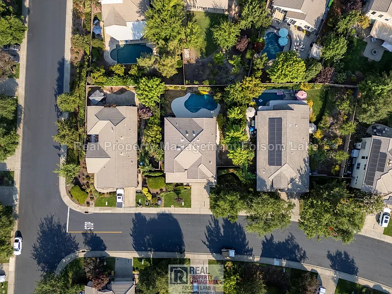 4446 Menaggio Way — Photo 30