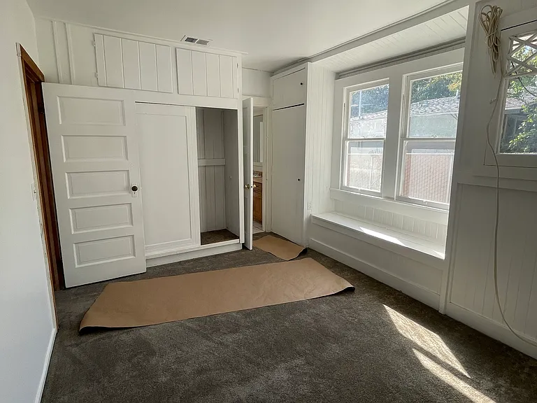 940 E Arrow Hwy — Photo 15