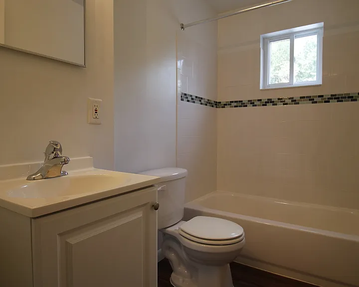 Oak Ridge Apartments — Photo 8