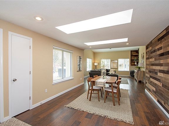 5th image of 4013 118th Street Ct NW