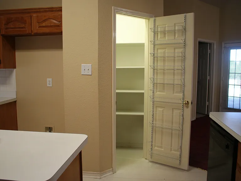 610 Big Oak Ct — Photo 17