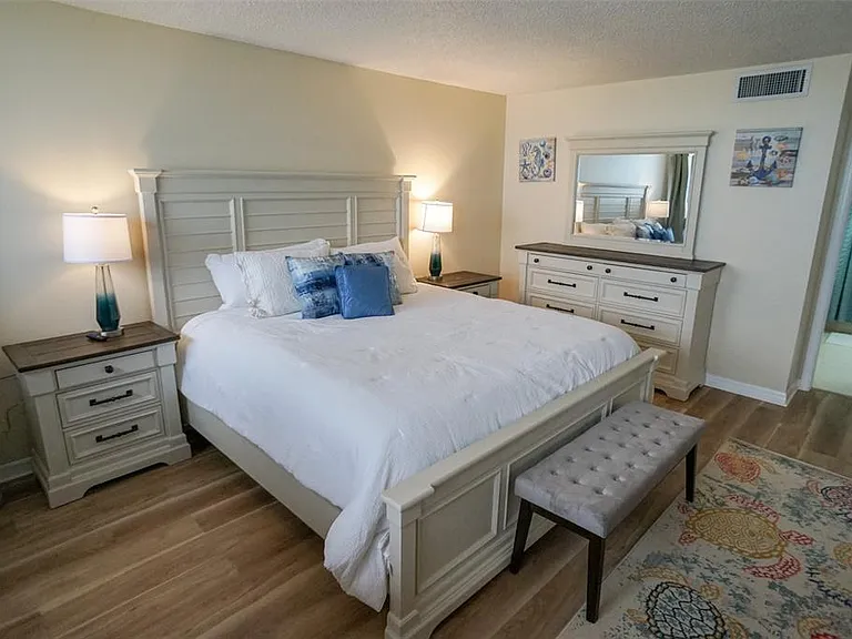 1290 Gulf Blvd #1406 — Photo 23