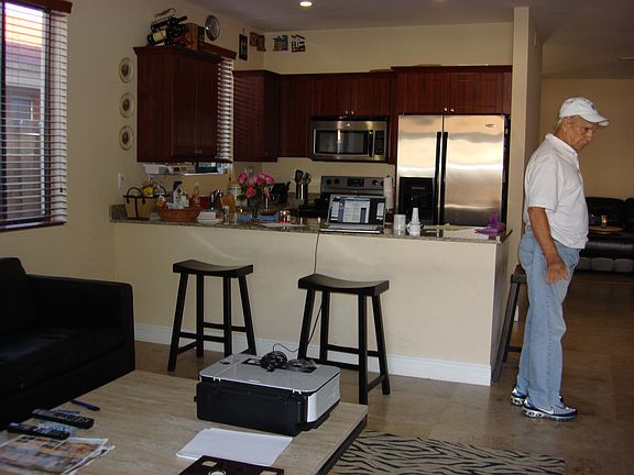 5th image of 2652 SW 31st Pl #2652