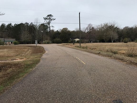 5th image of 23361 Tanglewood Dr