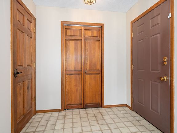 3rd image of 201 Carol Ct #D-1