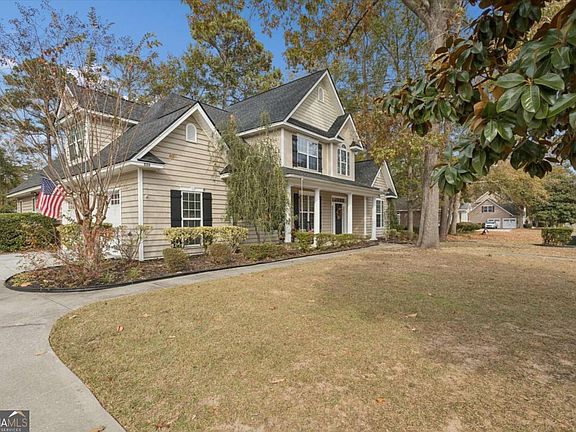 2nd image of 235 Saint Andrews Rd