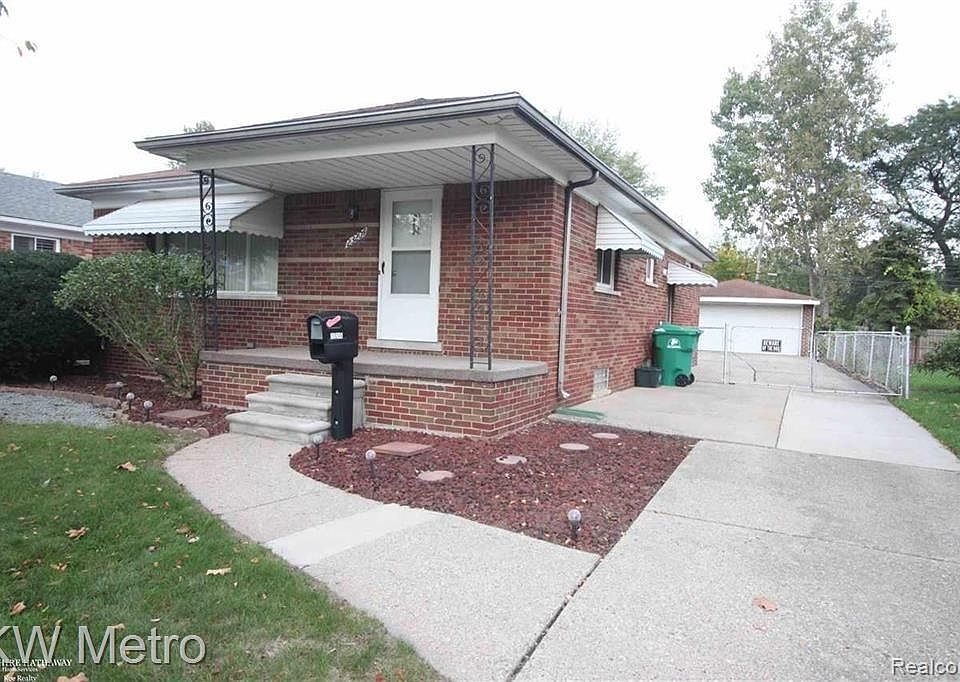 1st image of 23204 Beechwood Ave