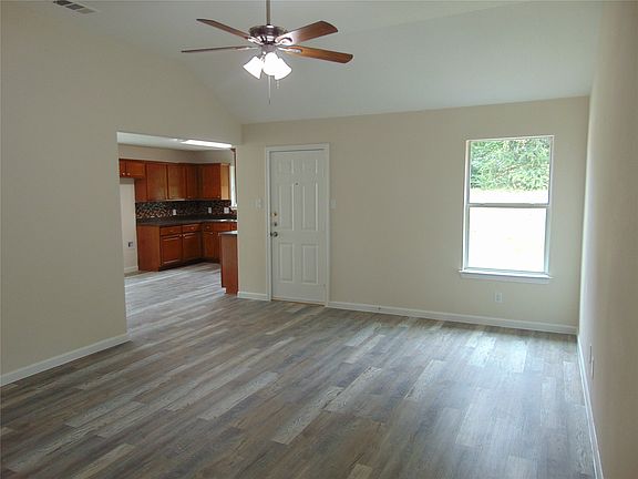 3rd image of 2538 Camel Ct