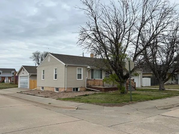 2201 Oak Street Ter, Hays, KS 67601