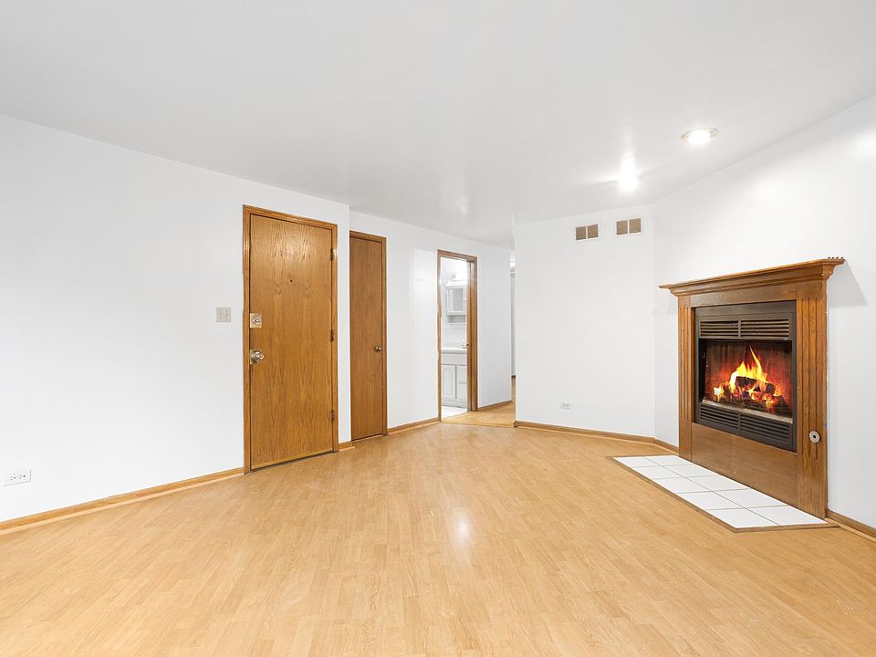 1st image of 1019 S Oakley Blvd #1
