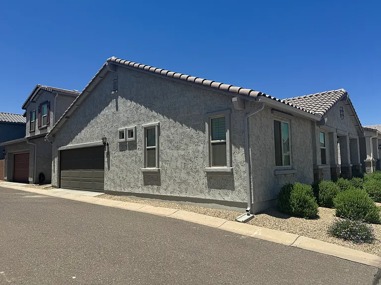 25202 N 142nd Dr — Photo 39
