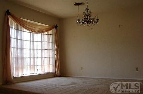 5th image of 344 Victorian Dr