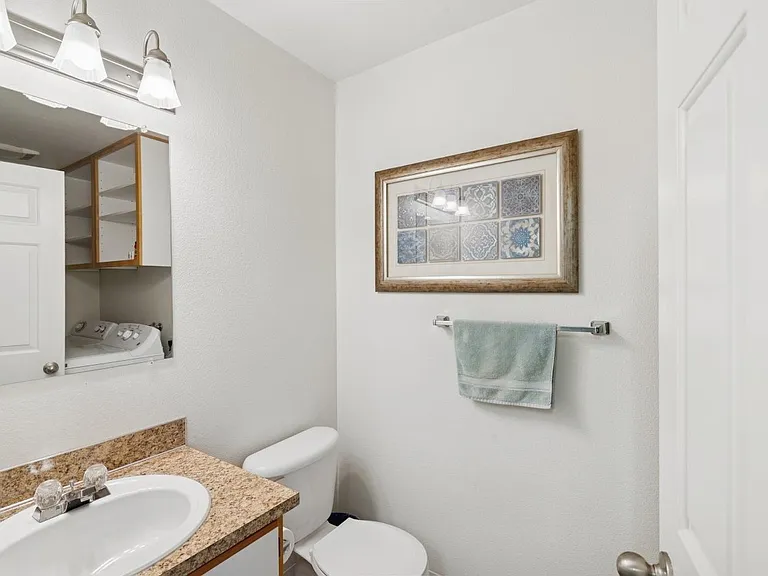Jenna Village Apartments — Photo 7