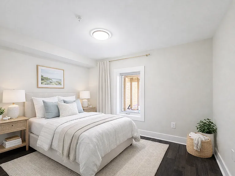617 Longfellow St NW — Photo 34