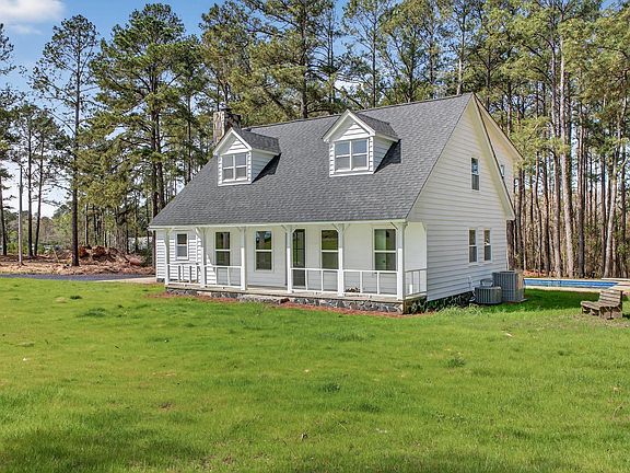 3rd image of 701 Wire Rd