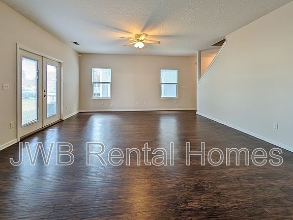 5th image of 3013 Belden St