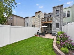 135 Grace St, Jersey City, NJ 07307