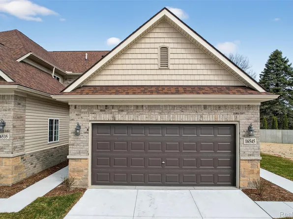 16545 Savor Ln #28, Clinton Township, MI 48035