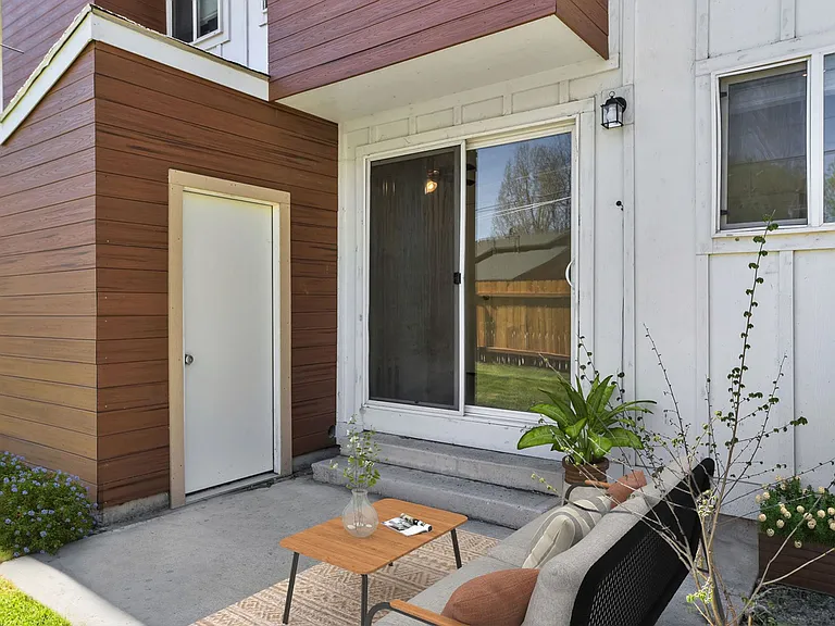 Grover Townhomes — Photo 17