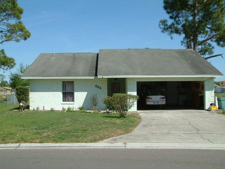 1st image of 924 Whisper Lake Dr